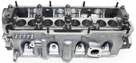 026103351P Cabeza del cilindro del motor Resistencia a la corrosión Partes de repuesto para automóviles