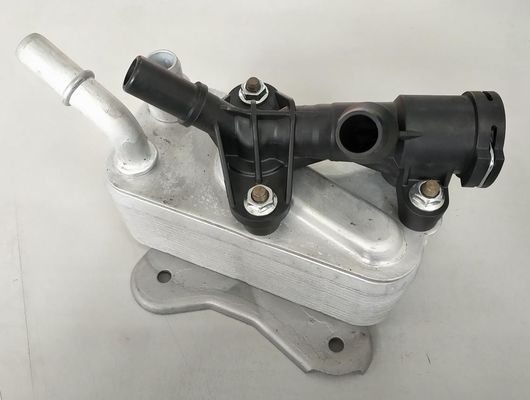 17217800408 Partes del motor BMW Frío de aceite