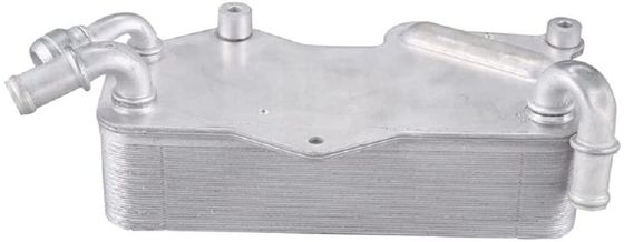 4G0317021M Partes del motor Refrigerador de aceite de engranaje para AUDI A7