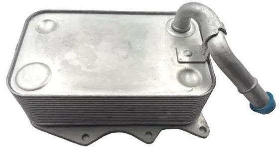 057117021P Refrigerador de aceite para motor para Audi A8, Porsche Cayenne, VW TOUAREG