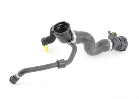 17127580955 Tubo de manguera del radiador de automóviles Resistencia al desgaste de ahorro de energía Para BMW 7